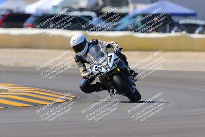 media/Oct-09-2022-SoCal Trackdays (Sun) [[95640aeeb6]]/Turn 2 (1110am)/